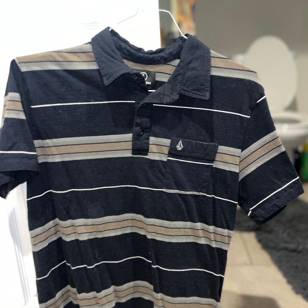 Volcom button up dress shirt